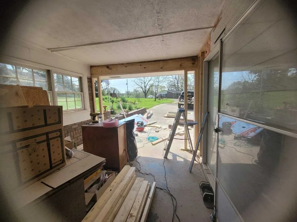 Air movers and dehumidifier for Water Mitigation Services in Coolbaugh